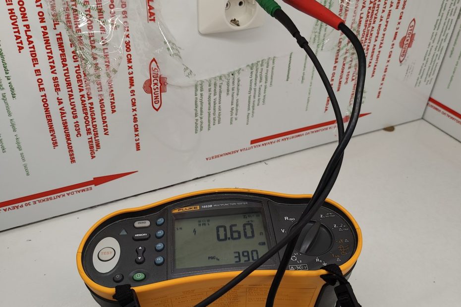 Kauttamme kaikki sähköasennukset yli 10 vuoden kokemuksella.